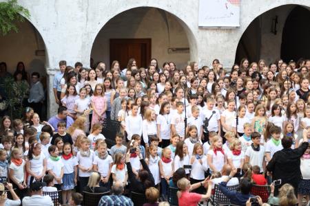 Območna revija otroških in mladinskih pevskih zborov občin Kamnik in Komenda (56)